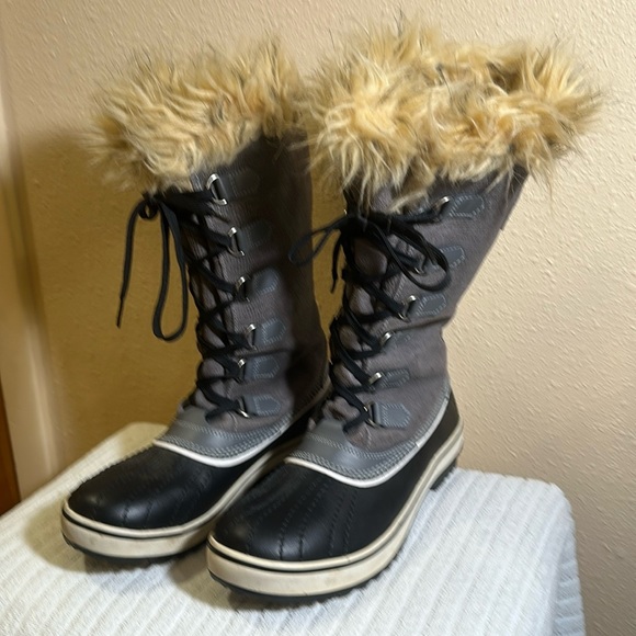 Sorel Shoes - Sorel snow boots size 8.5